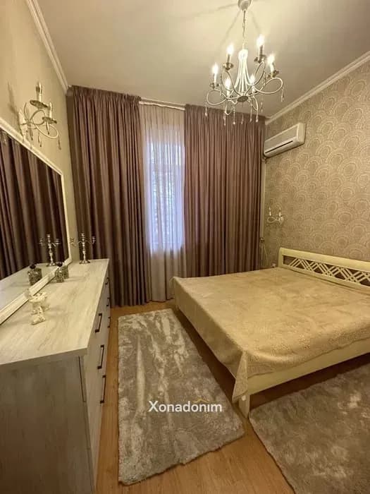 Yakkasaroyda 2 xonali kvartira, 65 m², 3/4-qavat