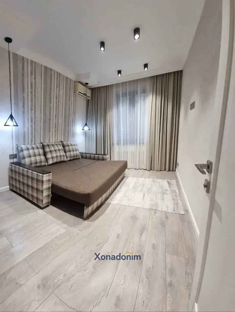 Mirzo Ulug'bekda 3 xonali kvartira, 80 m², 2/4-qavat